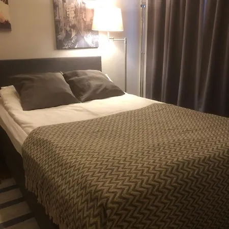 Bed & Breakfast E-city *